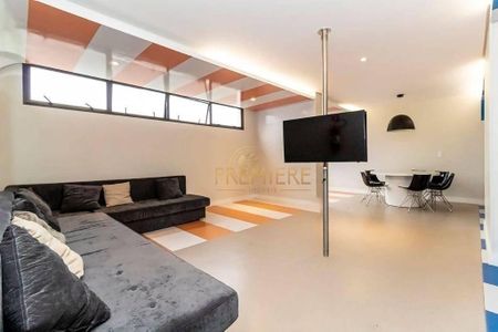 10_photo/94dcfcb2df.0f44f9f1f0e490e7-ATLAS-2493aebf-8451-4cfc-a6d5-38dea6e612c0.jpg de apartamento para alugar com 2 quartos, 61m² em Capão Raso, Curitiba