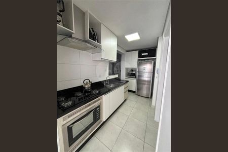 5_photo/94dcfcb2e3.e5c1dbf3952ec410-ATLAS-2ac2d291-275d-49af-9795-18ac429d4f7a.jpg de apartamento à venda com 3 quartos, 78m² em Capão Raso, Curitiba