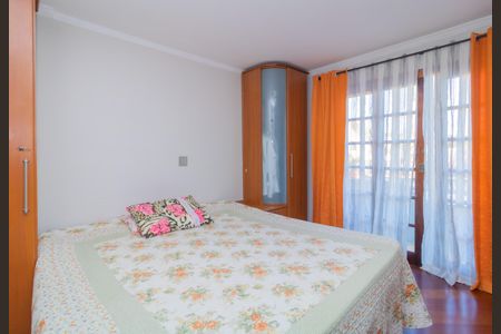 8_photo/94dcfcb2ef.2f15d505e37c7ac5-ATLAS-2ff36ee5-2870-4c44-8314-366c4130cd3f.jpg de casa à venda com 4 quartos, 271m² em Capão Raso, Curitiba