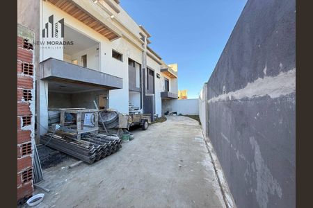 6_photo/94dcfcb2f1.2f15d505e37c7ac5-ATLAS-be8528c8-4c97-43fd-9d31-eae38de0875a.jpg de casa à venda com 3 quartos, 140m² em Capão Raso, Curitiba