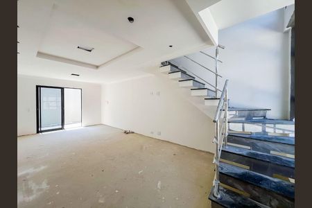 8_photo/94dcfcb2f5.eb4747a7722cd593-ATLAS-6ceec21c-ec5b-4aaf-ab8e-4278e6fc6c14.jpg de casa à venda com 3 quartos, 140m² em Capão Raso, Curitiba