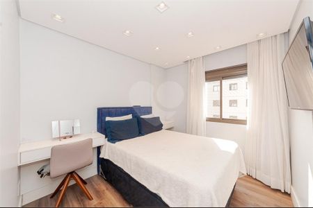 6_photo/94dcfcb2fb.cc80a849dbb3670d-ATLAS-e5488a7a-351f-4a13-bd5b-08a6929e1ee1.jpg de apartamento à venda com 3 quartos, 77m² em Capão Raso, Curitiba