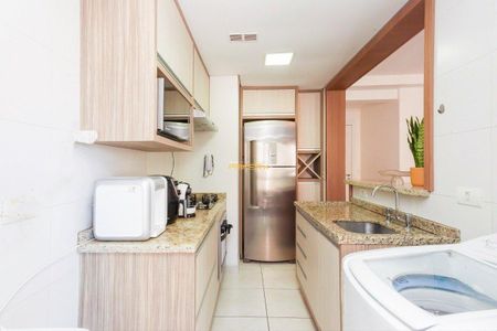 10_photo/94dcfcb31b.04a823dc9d4d949a-ATLAS-aabcd1a6-7d5d-4a10-b831-e9ca917456ab.jpg de apartamento à venda com 0 quarto, 69m² em Capão Raso, Curitiba