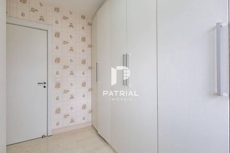 8_photo/94dcfcb31f.4b1992a7ab35c141-ATLAS-c80eb062-a4d2-4506-bbb4-b84906c02e8a.jpg de apartamento à venda com 3 quartos, 78m² em Capão Raso, Curitiba