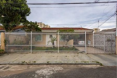 5_photo/94dcfcb35d.5a85c5bdfef41cf9-ATLAS-088fe680-c131-42de-99fe-5c2f7622b572.jpg de casa à venda com 3 quartos, 240m² em Capão Raso, Curitiba