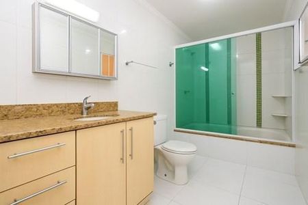 11_photo/94dcfcb35d.5a85c5bdfef41cf9-ATLAS-269bfa10-7938-44c4-81e6-158b5bc04025.jpg de casa à venda com 3 quartos, 240m² em Capão Raso, Curitiba