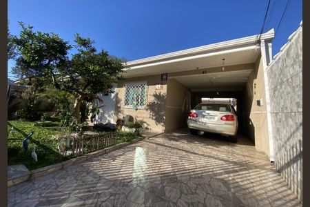 2_photo/94dcfcb35d.5a85c5bdfef41cf9-ATLAS-4ff928e9-dc61-4fbf-840b-7f45582ff731.jpg de casa à venda com 3 quartos, 290m² em Capão Raso, Curitiba