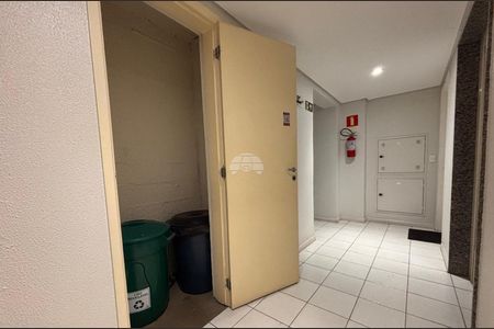 6_photo/94dcfcb3a9.16799878cf3edee1-ATLAS-a3a3af1e-dde4-4e95-a159-8888805239d4.jpg de apartamento à venda com 3 quartos, 78m² em Capão Raso, Curitiba