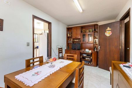 6_photo/94dcfcb3bb.fbcd7a2e7ac63d93-ATLAS-8ba6d571-f67d-4f22-b155-3bcc2956b4fa.jpg de casa à venda com 3 quartos, 200m² em Capão Raso, Curitiba