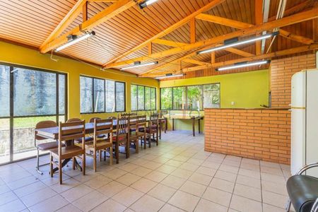 12_photo/94dcfcb3bb.fbcd7a2e7ac63d93-ATLAS-97cdd14e-823d-4774-889e-deafec8f06ac.jpg de casa à venda com 3 quartos, 200m² em Capão Raso, Curitiba