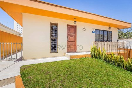 9_photo/94dcfcb3bb.fbcd7a2e7ac63d93-ATLAS-ae6d1261-aa24-41b8-bbff-b6677a1ae93a.jpg de casa à venda com 3 quartos, 200m² em Capão Raso, Curitiba