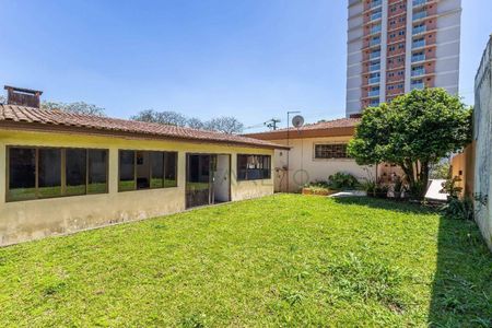 5_photo/94dcfcb3bb.fbcd7a2e7ac63d93-ATLAS-b54e435d-4b5b-4aed-a420-dc062849df18.jpg de casa à venda com 3 quartos, 200m² em Capão Raso, Curitiba