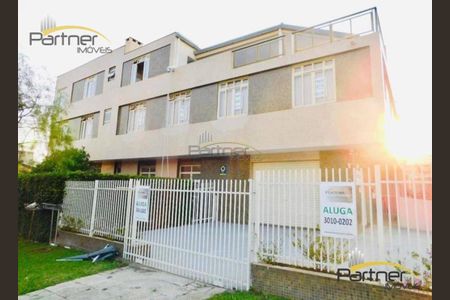 2_photo/94dcfcb40b.d5a0f355ba531730-ATLAS-fff024f6-e542-44df-b271-f0fc37a8cee9.jpg de apartamento para alugar com 3 quartos, 236m² em Capão Raso, Curitiba