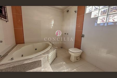 9_photo/94dcfcb48b.b028408754d3f5d1-ATLAS-15f8a86c-b2d4-445c-abca-23926dba5305.jpg de casa à venda com 3 quartos, 270m² em Capão Raso, Curitiba