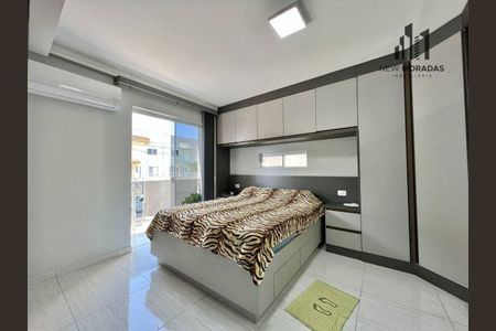 2_photo/94dcfcb4ab.2f15d505e37c7ac5-ATLAS-020fa9c5-7e97-4688-b54f-0d4867790de4.jpg de casa à venda com 4 quartos, 150m² em Capão Raso, Curitiba