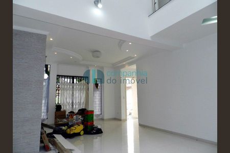 2_photo/94dcfcb4af.be31b5bde481aac2-ATLAS-21f6bdbf-ba3d-4760-a38a-5a8f199cf762.jpg de casa à venda com 5 quartos, 430m² em Capão Raso, Curitiba