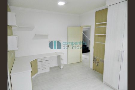 10_photo/94dcfcb4af.be31b5bde481aac2-ATLAS-2ebb4c9c-a87b-45b9-897c-62e44165e460.jpg de casa à venda com 5 quartos, 430m² em Capão Raso, Curitiba