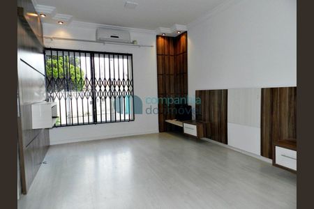 11_photo/94dcfcb4af.be31b5bde481aac2-ATLAS-a70d95ee-0b05-4dee-b21b-b947b45cf8c7.jpg de casa à venda com 5 quartos, 430m² em Capão Raso, Curitiba