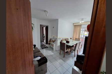 4_photo/94dcfcb519.f1a785a83d45040d-ATLAS-0db9f0d0-ec38-4e43-85a4-cd8447ec4171.jpg de apartamento à venda com 3 quartos, 56m² em Capão Raso, Curitiba