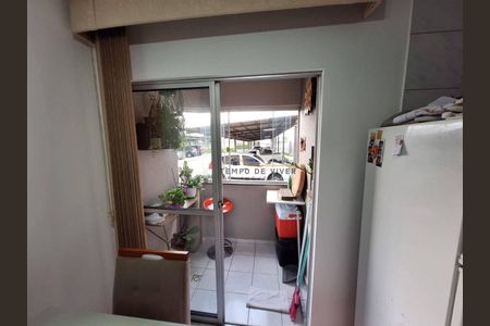 5_photo/94dcfcb519.f1a785a83d45040d-ATLAS-4d3e4f5c-6b6f-43ec-9c96-638f834d11eb.jpg de apartamento à venda com 3 quartos, 56m² em Capão Raso, Curitiba