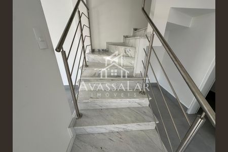 1_photo/94dcfcb6b7.79518a11401aeb31-ATLAS-0da68fdd-2339-41e8-ae48-ccc4becc4e71.jpg de casa à venda com 0 quarto, 131m² em Capão Raso, Curitiba