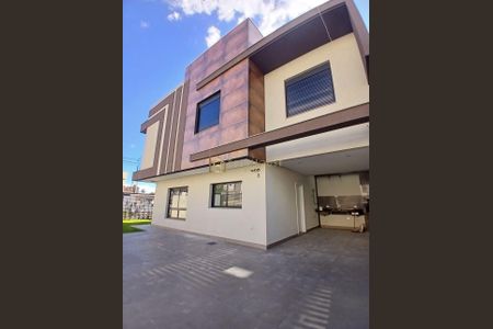 5_photo/94dcfcb6b7.79518a11401aeb31-ATLAS-1ef539a4-6fcd-41fd-b103-3db7a83a03d6.jpg de casa à venda com 3 quartos, 132m² em Capão Raso, Curitiba
