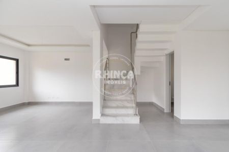 3_photo/94dcfcb6cb.e02aec5413385614-ATLAS-d5d70dd2-8d29-42dd-95ea-c27b0201a5b1.jpg de casa à venda com 3 quartos, 132m² em Capão Raso, Curitiba