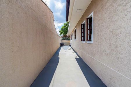 38_photo/94dcfcb73f.d9142c0c1a956d72-ATLAS-fecec9ff-a5c0-4b9d-8b76-d88ac9904b0f.jpg de casa à venda com 3 quartos, 195m² em Capão Raso, Curitiba