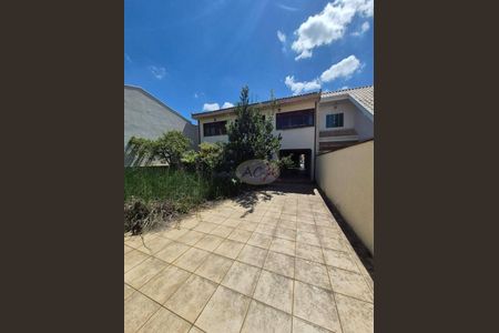 32_photo/94dcfcb7fb.6e795dfd64e180cd-ATLAS-910db22f-2c43-4e5e-ad2b-fc4cd96c2ba7.jpg de casa à venda com 3 quartos, 350m² em Capão Raso, Curitiba