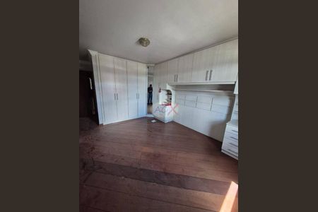 21_photo/94dcfcb7fb.6e795dfd64e180cd-ATLAS-ac5c5d24-2f8b-4ad8-95ba-a28143432dff.jpg de casa à venda com 3 quartos, 350m² em Capão Raso, Curitiba