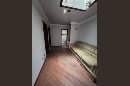 25_photo/94dcfcb7fb.6e795dfd64e180cd-ATLAS-e33848ae-337b-4fbd-8a85-f94cf7da276f.jpg de casa à venda com 3 quartos, 350m² em Capão Raso, Curitiba