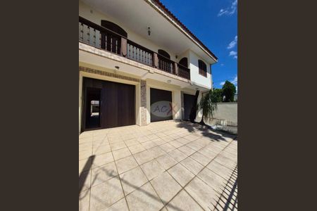 3_photo/94dcfcb7fb.6e795dfd64e180cd-ATLAS-e66a0dcb-b903-4afc-a39b-3c2e8a382e34.jpg de casa à venda com 3 quartos, 350m² em Capão Raso, Curitiba