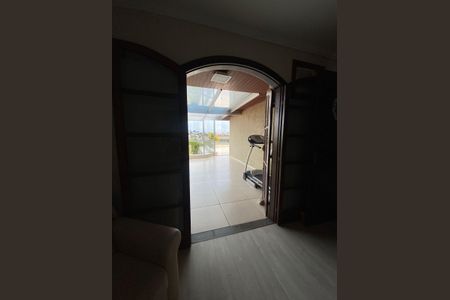 45_photo/94dcfcb893.c735d14336f4737f-ATLAS-727ddaec-60df-4ca6-87cf-6b087d8d1e26.jpg de casa à venda com 3 quartos, m² em Capão Raso, Curitiba