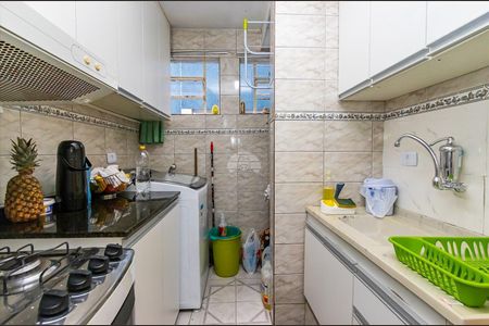 8_photo/94dcfcb8f3.89c3914cc482350b-ATLAS-6bd5449d-e24d-406d-8e1b-d11874b86940.jpg de apartamento à venda com 3 quartos, 45m² em Capão Raso, Curitiba