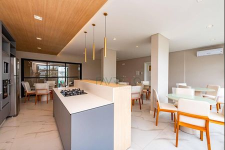 2_photo/94dcfcbc17.f9b97aab3120d902-ATLAS-41fef2fc-22db-4a1d-89fc-d7b0db4d29f7.jpg de apartamento à venda com 2 quartos, 81m² em Capão Raso, Curitiba