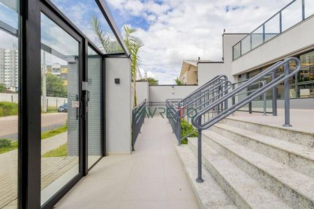 41_photo/94dcfcbc3f.07f0fea904a9a6ec-ATLAS-b5c3b735-55a0-4431-8539-0761e37fb4ca.jpg de apartamento à venda com 2 quartos, 48m² em Capão Raso, Curitiba