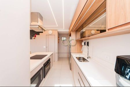 5_photo/94dcfcbc3f.0e1e8baec5d6e495-ATLAS-08e84f40-932f-425b-bf60-1e84d06aeca7.jpg de apartamento à venda com 2 quartos, 152m² em Capão Raso, Curitiba