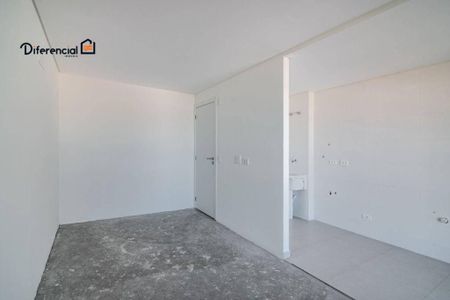 3_photo/94dcfcbc3f.632aeaae0c4bc684-ATLAS-13acf08c-1635-47bc-926c-cf9f8247cd2e.jpg de apartamento à venda com 2 quartos, 54m² em Capão Raso, Curitiba