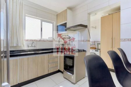 10_photo/94dcfcbc4d.f03e6323c43f2942-ATLAS-dd19de31-850e-4c38-9155-ccff97d57d91.jpg de apartamento à venda com 3 quartos, 72m² em Capão Raso, Curitiba