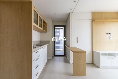 5_photo/94dcfcbc5d.ab908e86011b114d-ATLAS-ca433e43-f7e8-43bf-9d39-7e2883e2a206.jpg de apartamento para alugar com 1 quarto, 30m² em Capão Raso, Curitiba