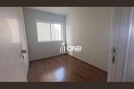 5_photo/94dcfcbc8b.417bd9285ebe5f17-ATLAS-0f5523e6-87b1-4f67-bda8-e1b8cf123c52.jpg de apartamento à venda com 3 quartos, 65m² em Capão Raso, Curitiba