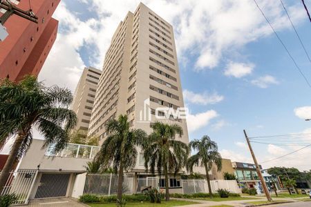 3_photo/94dcfcbc8b.ea83eb7ec8e2ed55-ATLAS-aadc4df6-5150-44d2-8102-65ca7e983ecf.jpg de apartamento à venda com 3 quartos, 65m² em Capão Raso, Curitiba