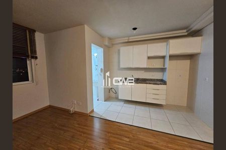 5_photo/94dcfcbcd3.dc2434c811f849e6-ATLAS-f6292b9a-20d5-4c64-919e-e8c5b2e0f859.jpg de apartamento para alugar com 2 quartos, 50m² em Capão Raso, Curitiba