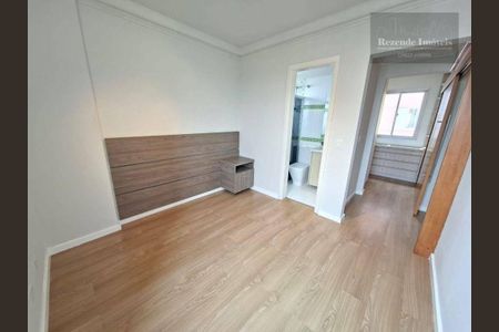 3_photo/94dcfcbcf3.518c4c9b72ace8d8-ATLAS-b4ed19a2-e879-4695-b473-399f501da976.jpg de apartamento à venda com 3 quartos, 72m² em Capão Raso, Curitiba