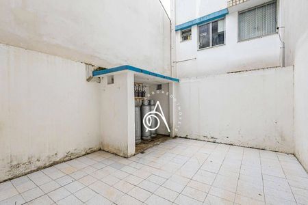 32_photo/94dcfcbd99.d779142f57c17cf0-ATLAS-bdab0fa4-6603-43c8-a767-61eecf48f6bf.jpg de apartamento à venda com 2 quartos, 54m² em Capão Raso, Curitiba