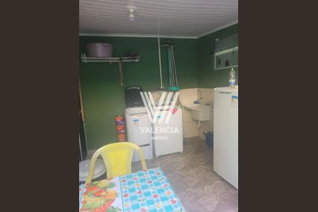 8_photo/94dcfcbe2b.cfb266d03f506f09-ATLAS-69556211-3b6e-46de-8f75-5ffbf9751e90.jpg de casa à venda com 3 quartos, 91m² em Pinheirinho, Curitiba