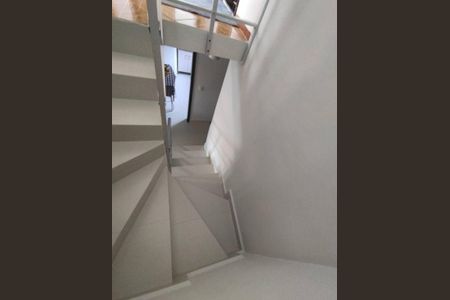 12_photo/94dcfcbe2b.cfb266d03f506f09-ATLAS-bf393595-00b9-433b-88b3-585097ff7f6a.jpg de casa à venda com 3 quartos, 84m² em Pinheirinho, Curitiba