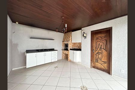 2_photo/94dcfcbe45.96d2d0fbc1a62f57-ATLAS-17984eb6-5b00-4553-b72d-701246a452ee.jpg de casa à venda com 3 quartos, 155m² em Capão Raso, Curitiba