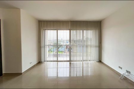 24_photo/94dcfcbe8b.970dbbdf4e9b98b2-ATLAS-6c42c7fd-fd83-4635-8430-d8109826e2eb.jpg de casa para alugar com 3 quartos, 130m² em Capão Raso, Curitiba