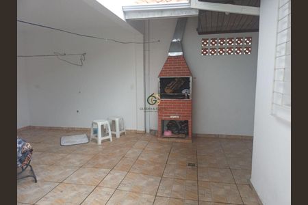 34_photo/94dcfcbeab.4e221277b30b404d-ATLAS-279800a1-5294-4720-ae28-bc9960c39b59.jpg de casa à venda com 5 quartos, 350m² em Capão Raso, Curitiba